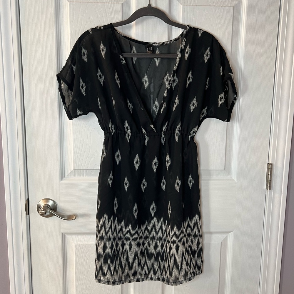 A.n.a. Women’s Swimsuit Coverup Black Sheer Size Small